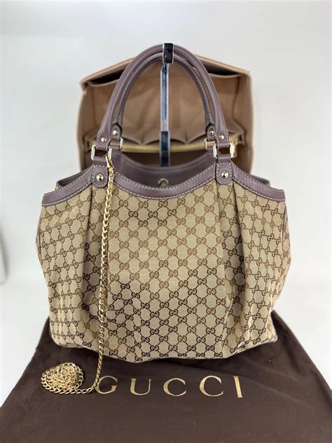 gucci 211943|211943 Sukey GG Canvas Large .